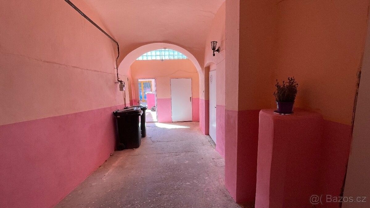 Restaurace · Slaný, 274 01 - 3