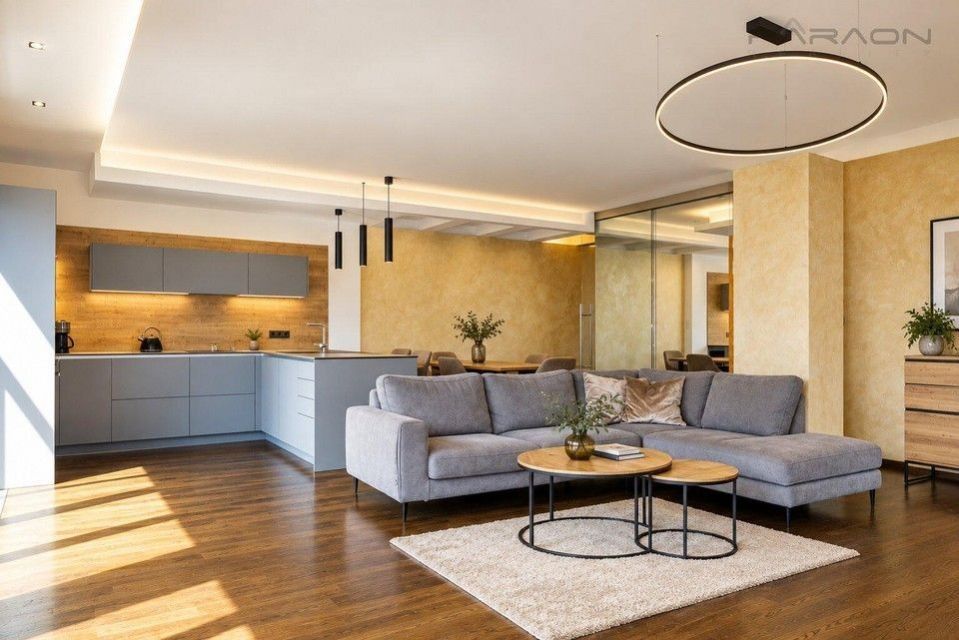 Byt 2+kk · 89 m² · Korunní, Praha - 3