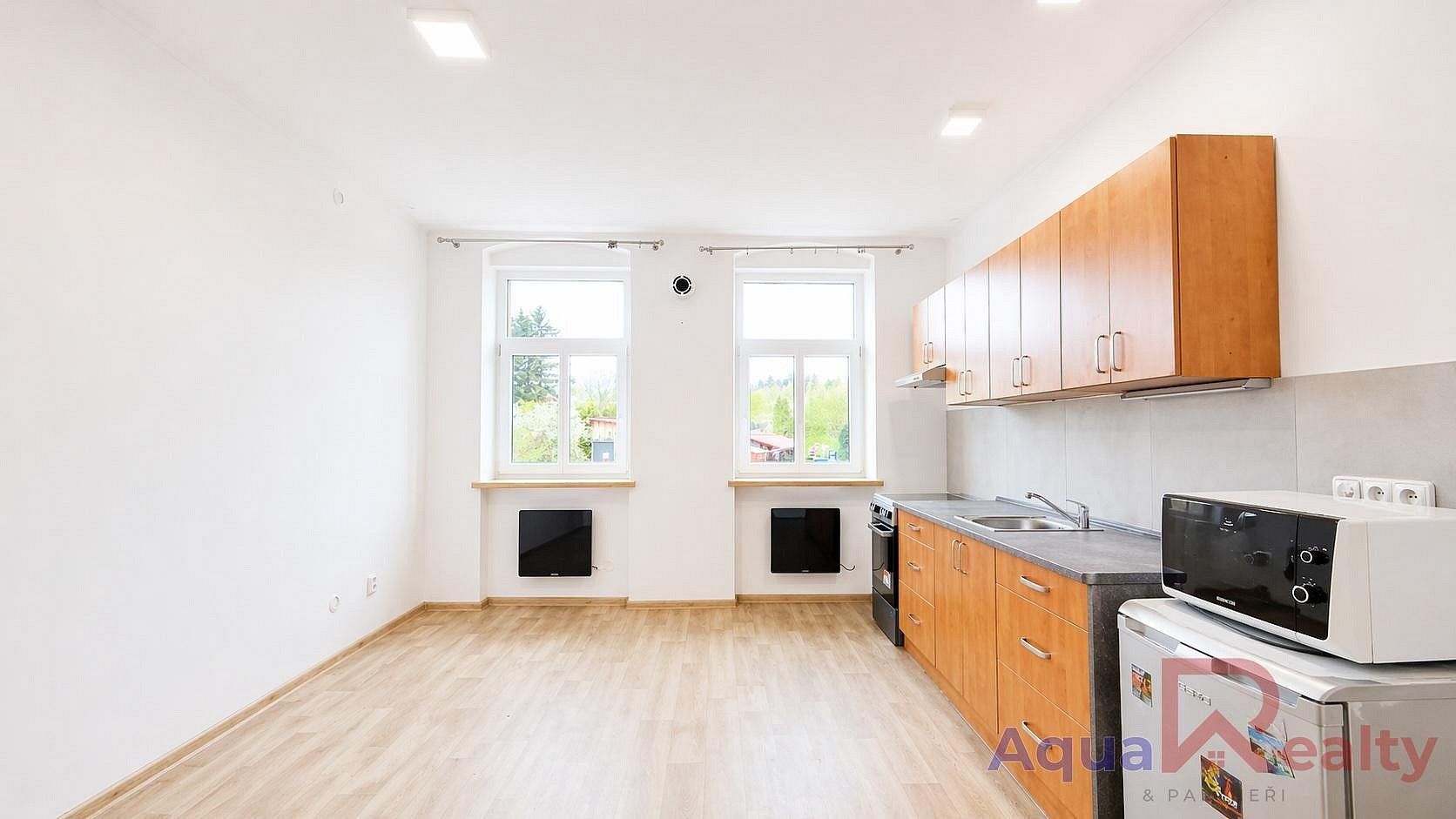 1+kk, Karlovy Vary - Dvory, Karlovarský kraj, 26 m² - 1