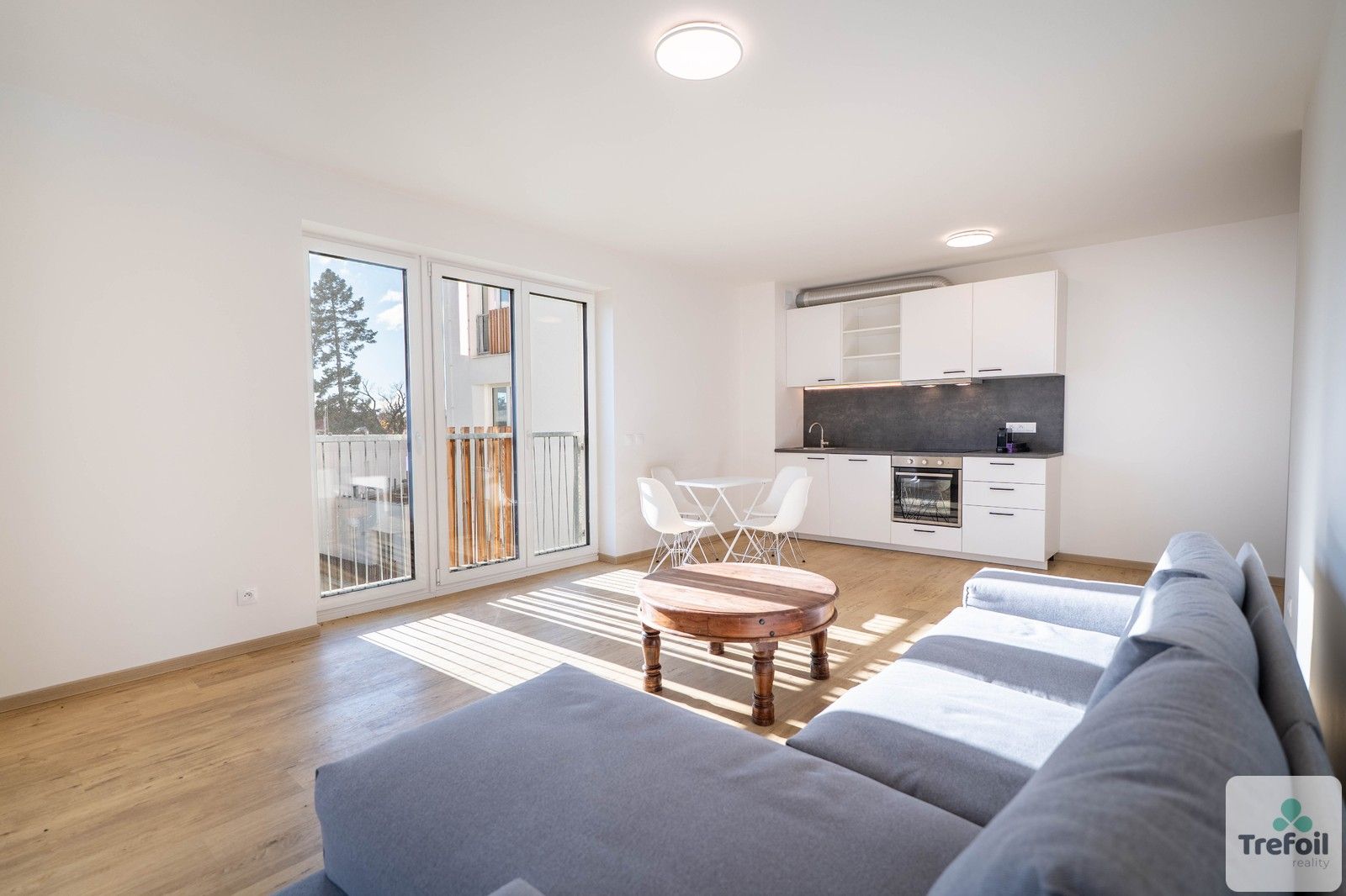 3+kk, Papírenská, 83 m²