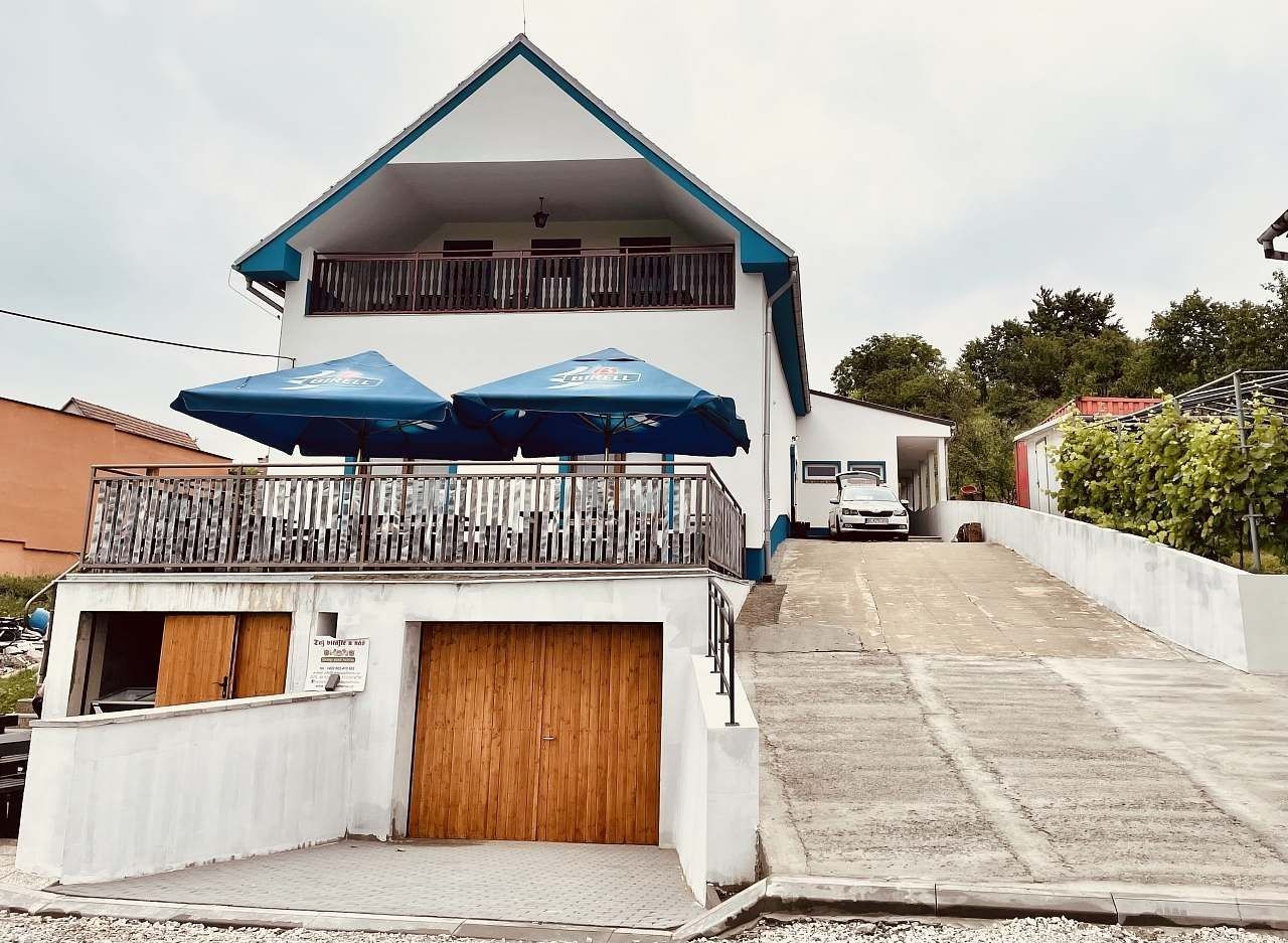 Chaty, Mutěnice, Jihomoravský kraj - 1