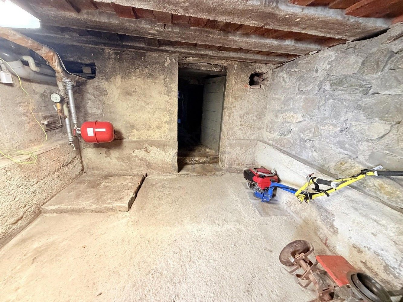 Pronájem rodinný dům - N. J. Návesníka, Moravský Krumlov - Rakšice, okres Znojmo, 319 m² - 5