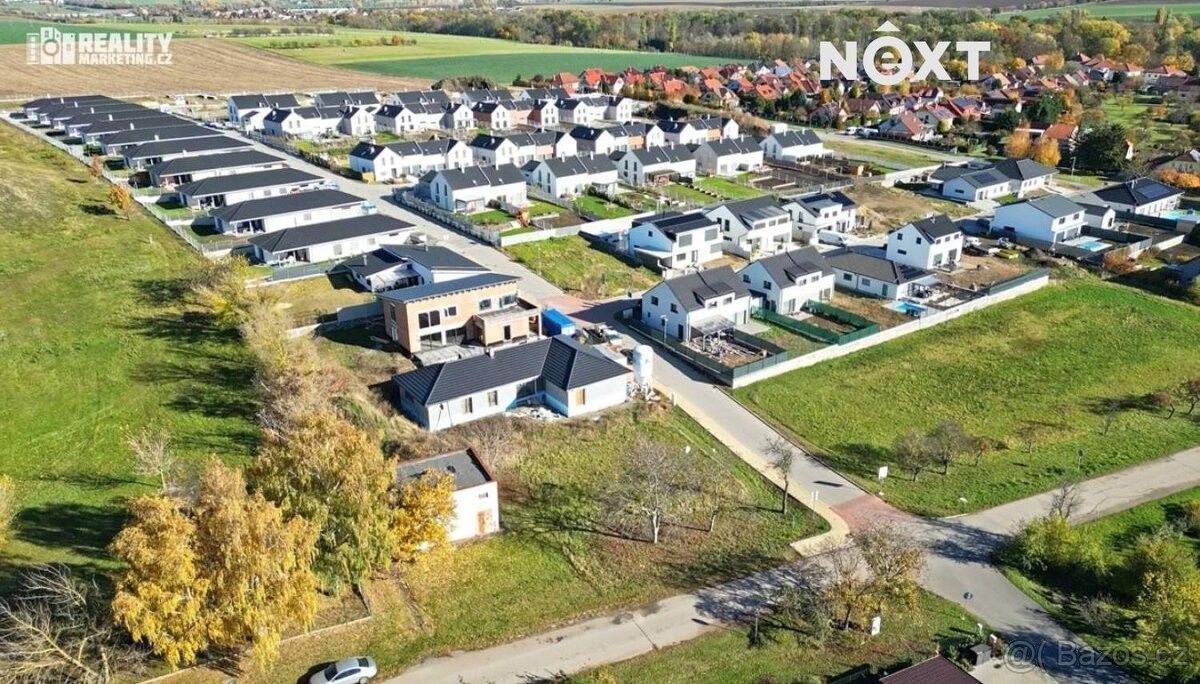 Prodej pozemek pro bydlení - Sokolnice, 664 52