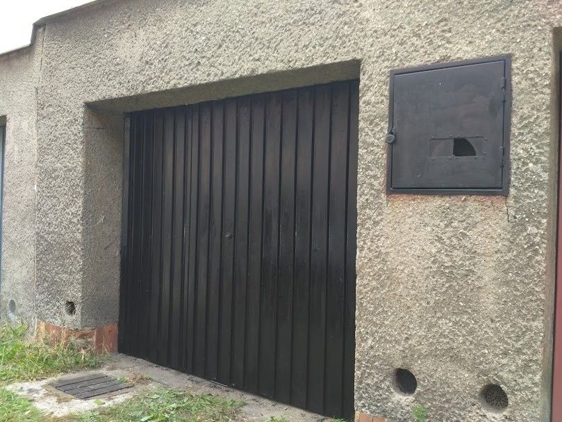 Garáže, Ostrava, 710 00