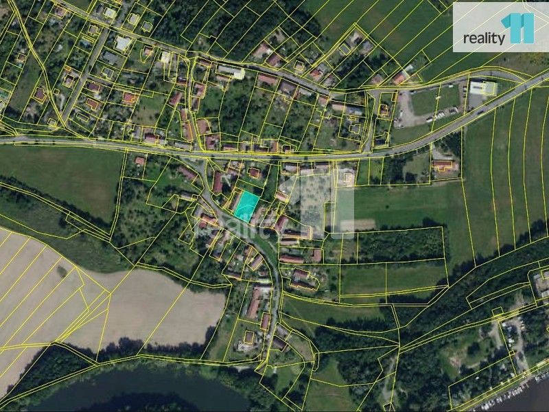 Prodej pozemek pro bydlení - Lžovice, Týnec nad Labem, 923 m²