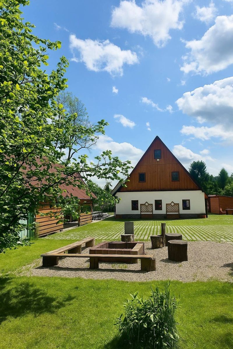 Chaty, Meziměstí - Ruprechtice u Broumova, Královéhradecký kraj - 1
