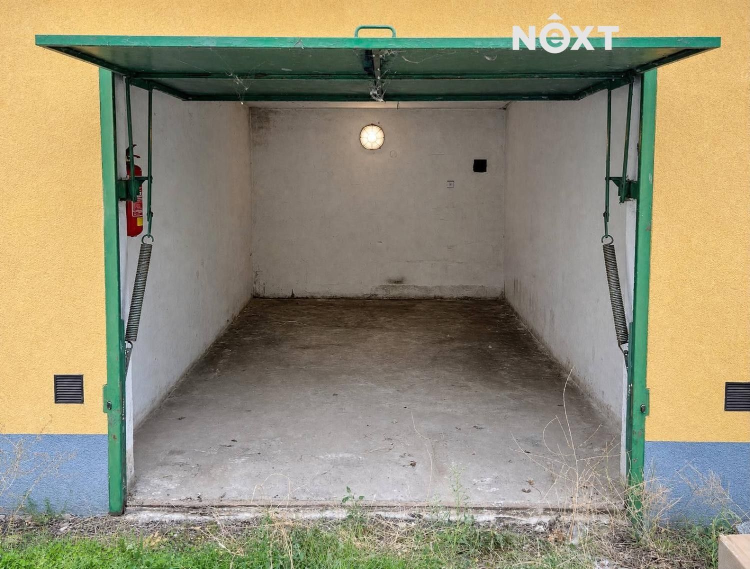 Garáže, Praha Strašnice, 16 m² - 1