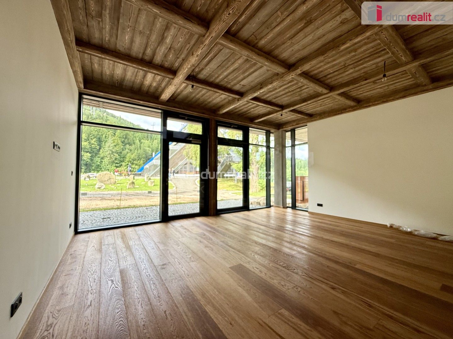 Obchodní prostory, Harrachov, 45 m²