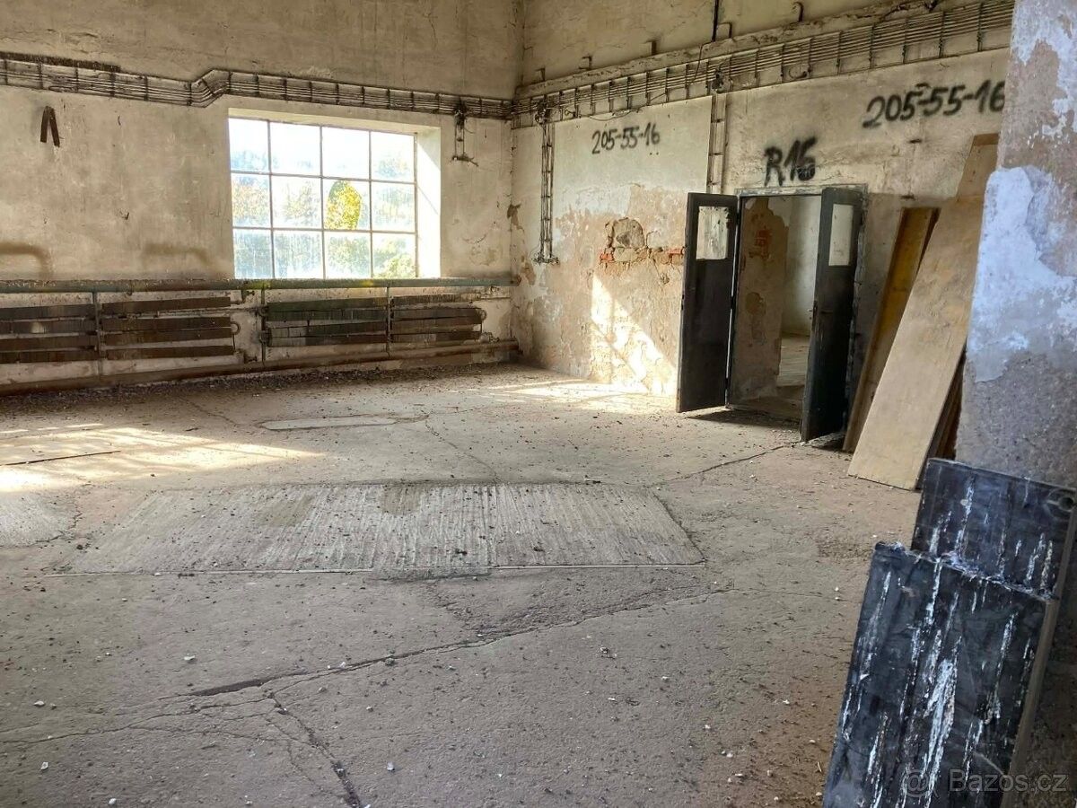 Garáže, Hořesedly, 270 04