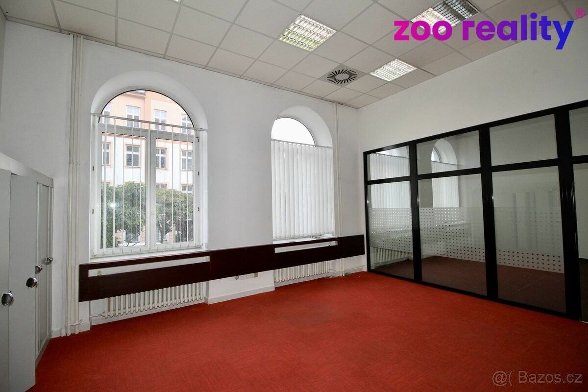 Pronájem kancelář - Jindřichův Hradec, 377 01, 168 m²