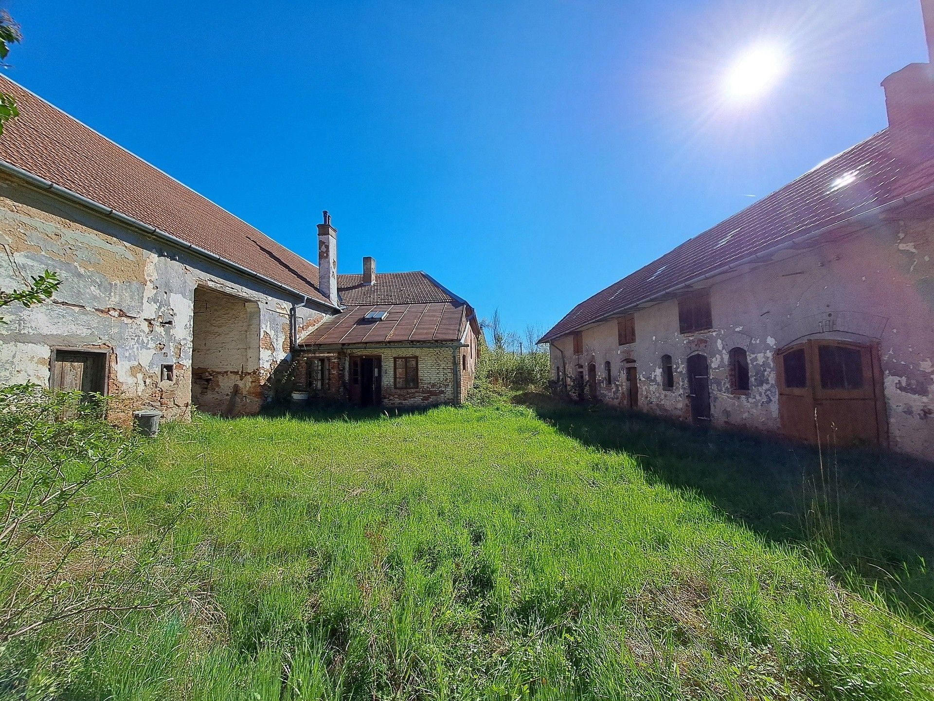Zemědělská usedlost · 935 m² · Budeč - 4
