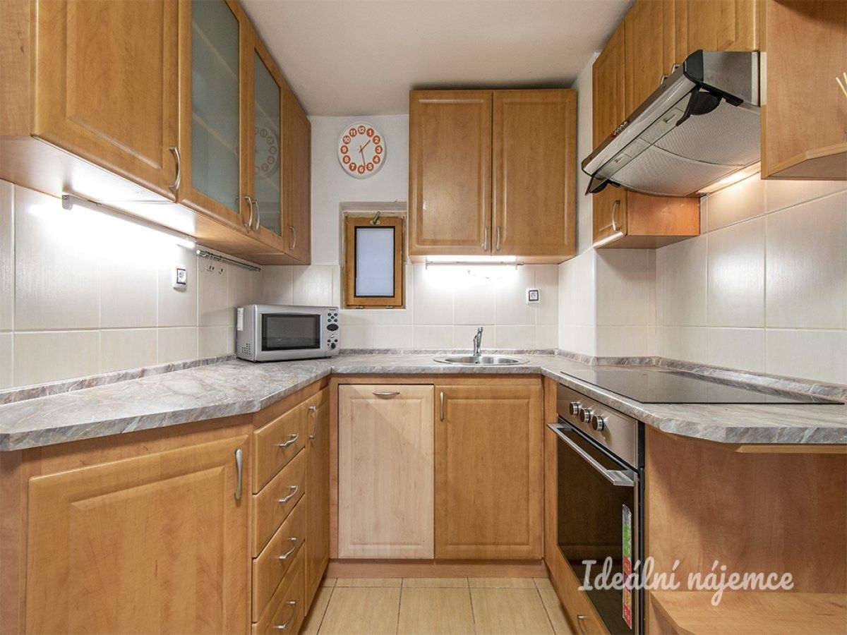 2+kk, V rokli, Praha, 46 m²