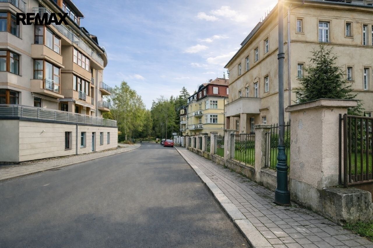Garáže, Křižíkova 1373, Karlovy Vary, 25 m² - 2