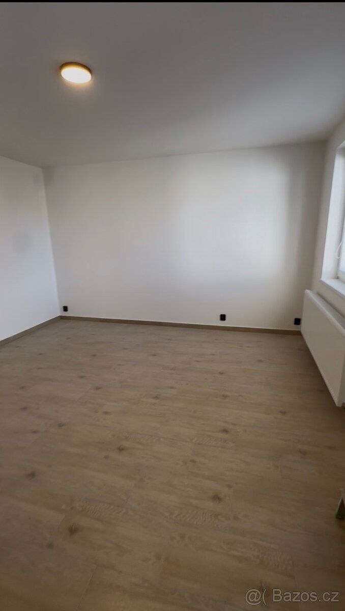 Pronájem byt - Brodek u Prostějova, 798 07