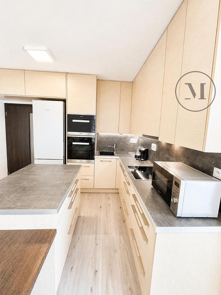 Byt 2+kk · 52 m² · České Budějovice - České Budějovice 3, Jihočeský kraj - 3