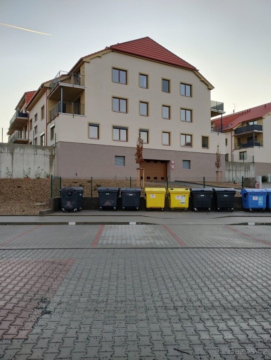 Pronájem byt - Holubice, 683 51