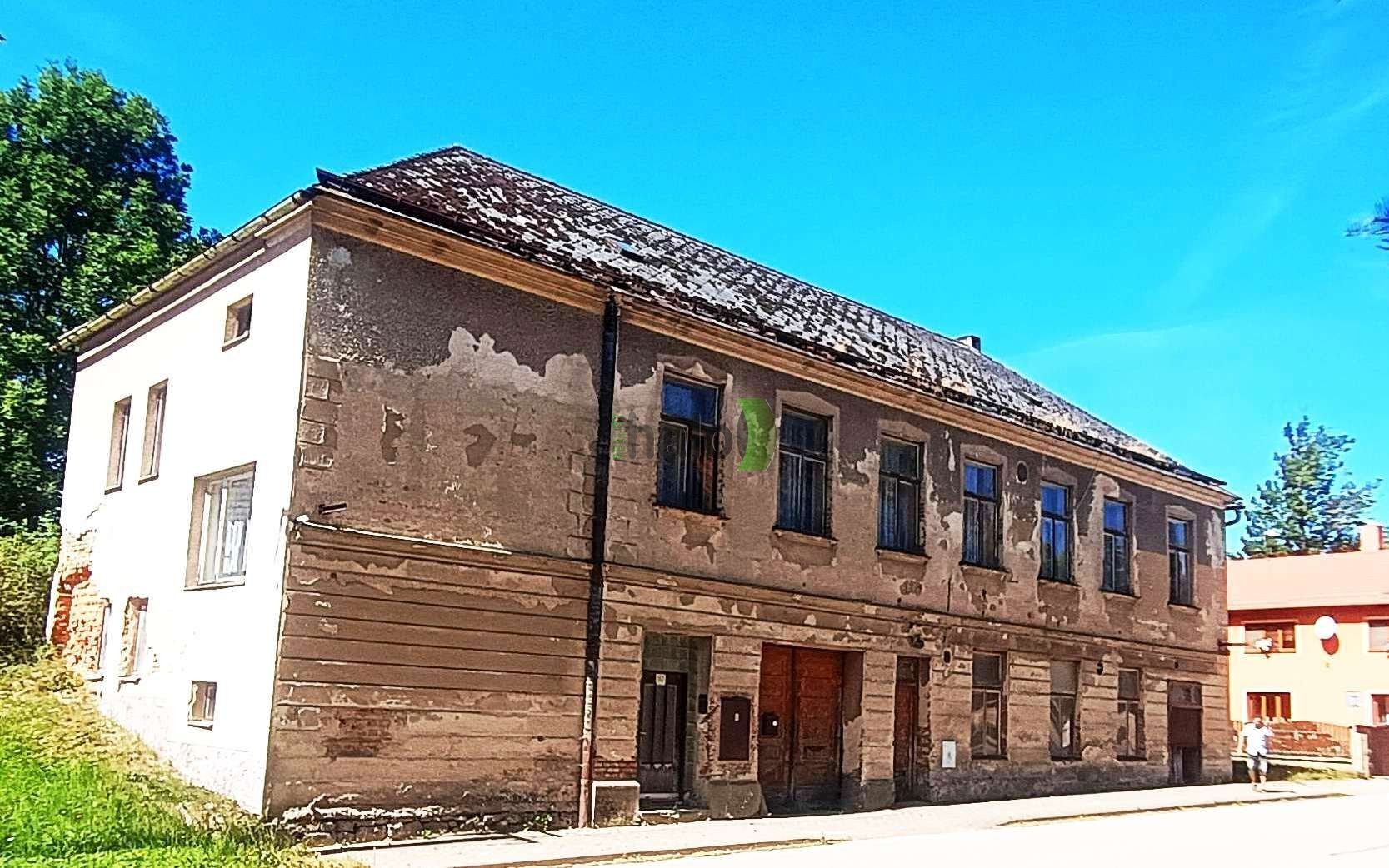 Prodej rodinný dům - Lodhéřov, 330 m²