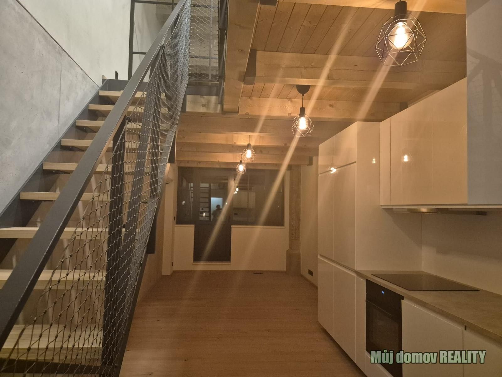 3+kk, Kolbenova, Praha, 66 m²