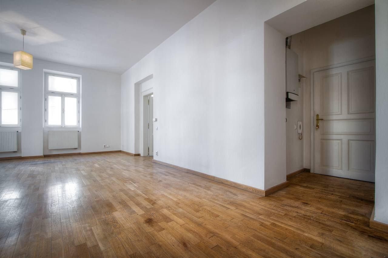 Byt 3+kk · 76 m² · Komunardů, Praha - 3