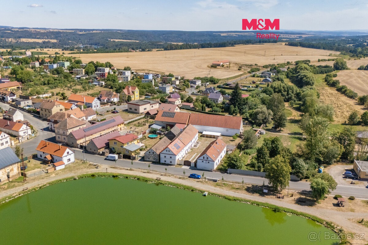 Prodej restaurace - Město Touškov, 330 33 - 1