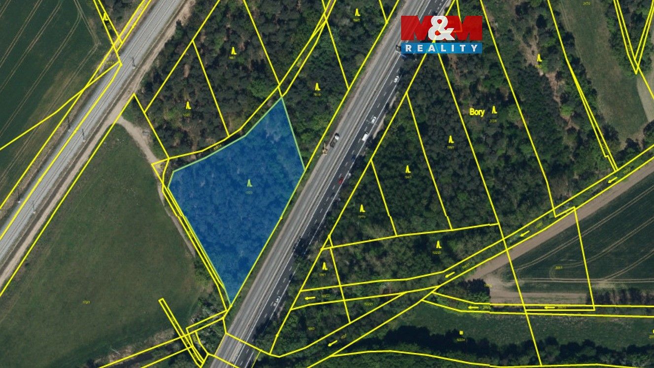 Les, 3 361 m²
