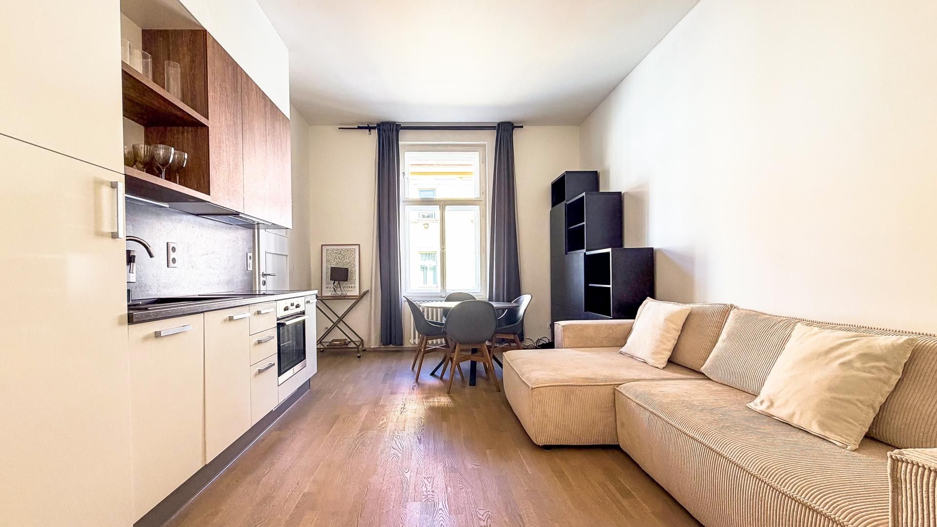 Byt 2+kk · 39 m² · Rybalkova, Praha - 3