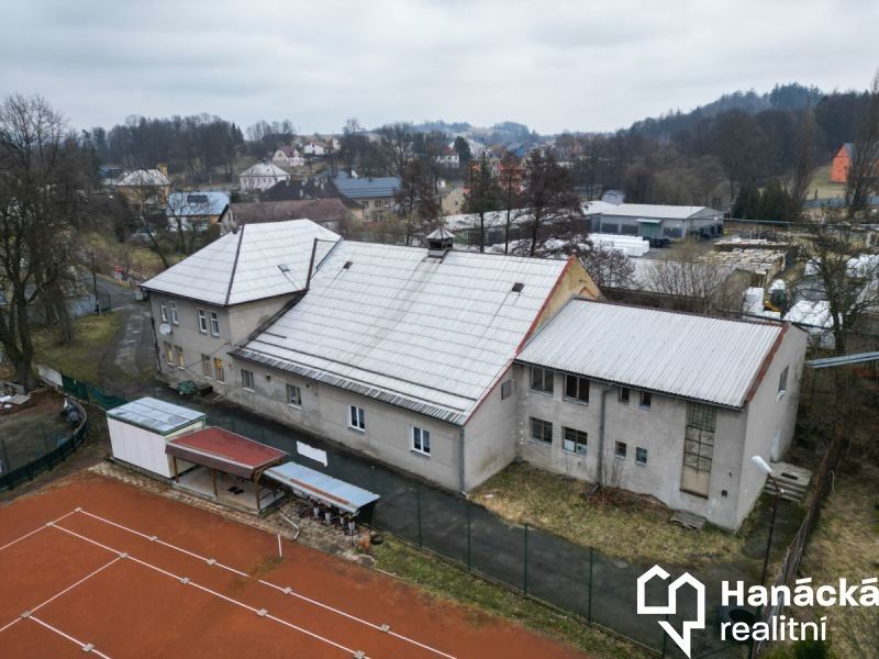 Prodej ubytovací zařízení - Moravský Beroun, 1 100 m²