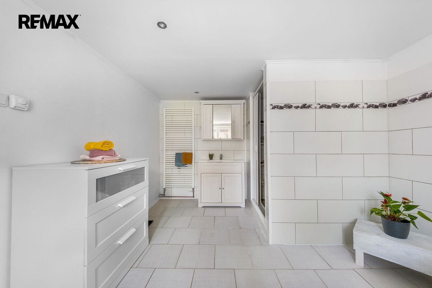 Prodej rodinný dům - Verušičky - Vahaneč, okres Karlovy Vary, Karlovarský kraj, 288 m² - 5