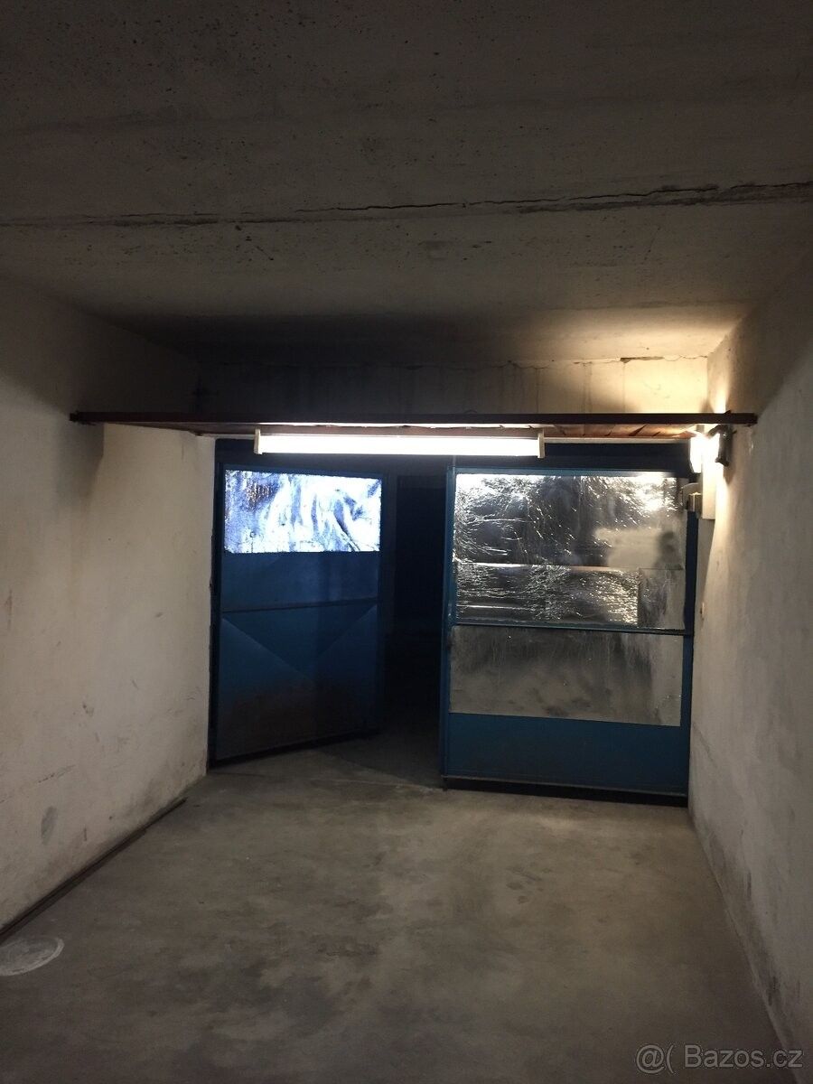 Pronájem garáž - Zlín, 763 02