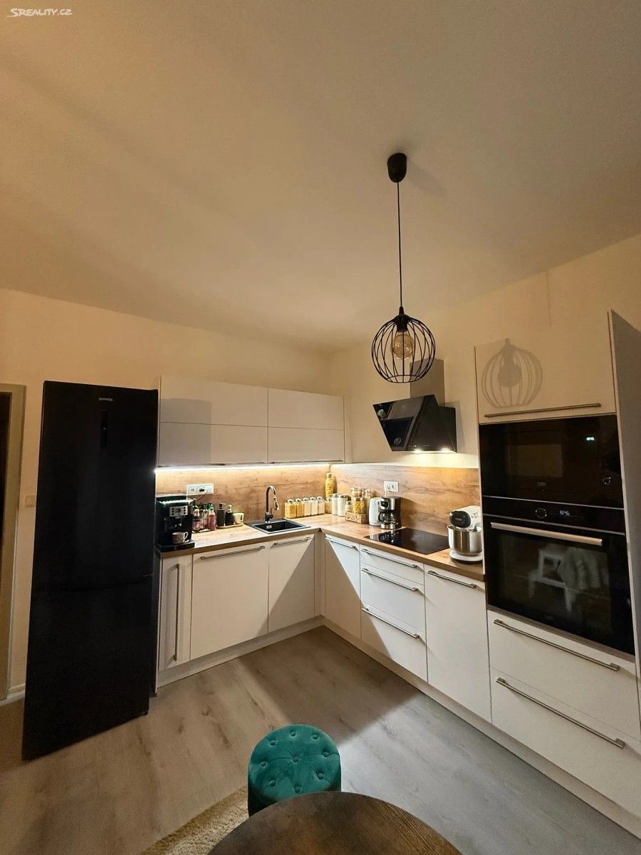3+kk, Višňová, Milovice - Benátecká Vrutice, Středočeský kraj, 63 m² - 1