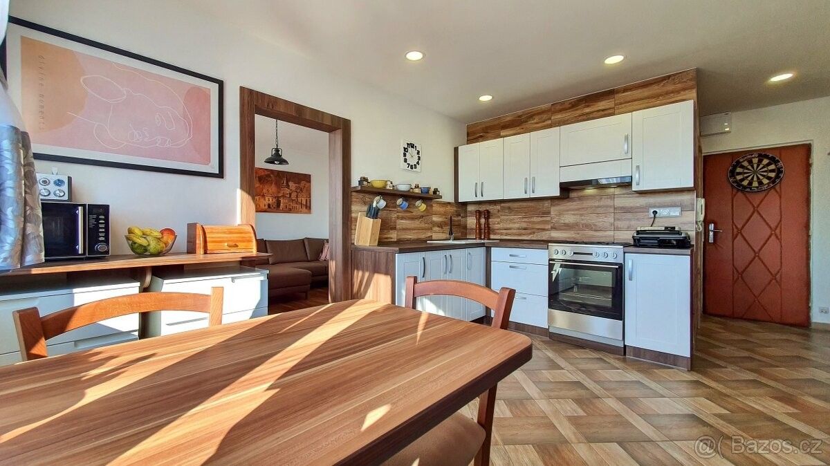 Byty, Podbořany, 441 01