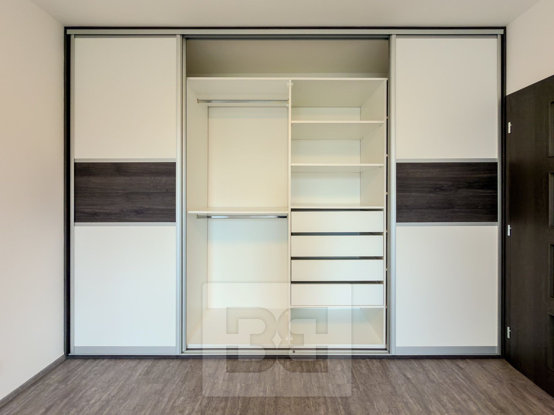Pronájem byt 1+kk - Matúškova 783, Praha Háje, 31 m² - 5