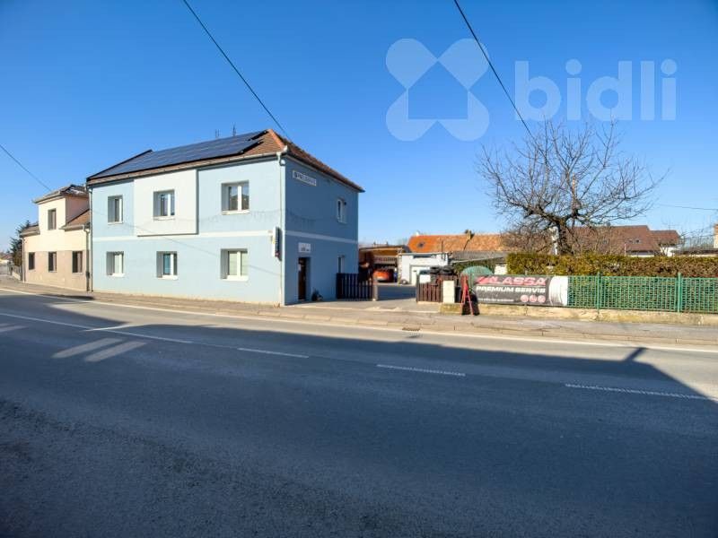 Prodej komerční - Staroholická, Holice, 193 m²