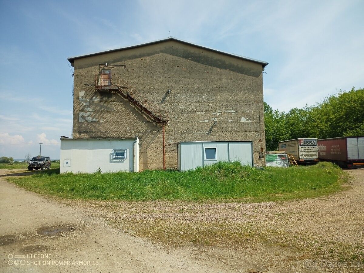Pronájem sklad - Barchov, 530 02