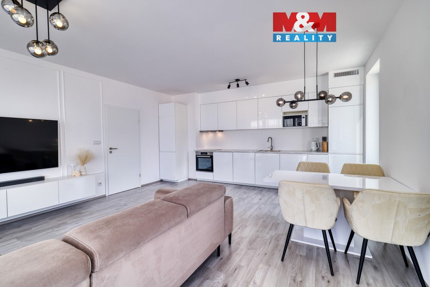 2+kk, Jižní Předměstí, Plzeň, 90 m²