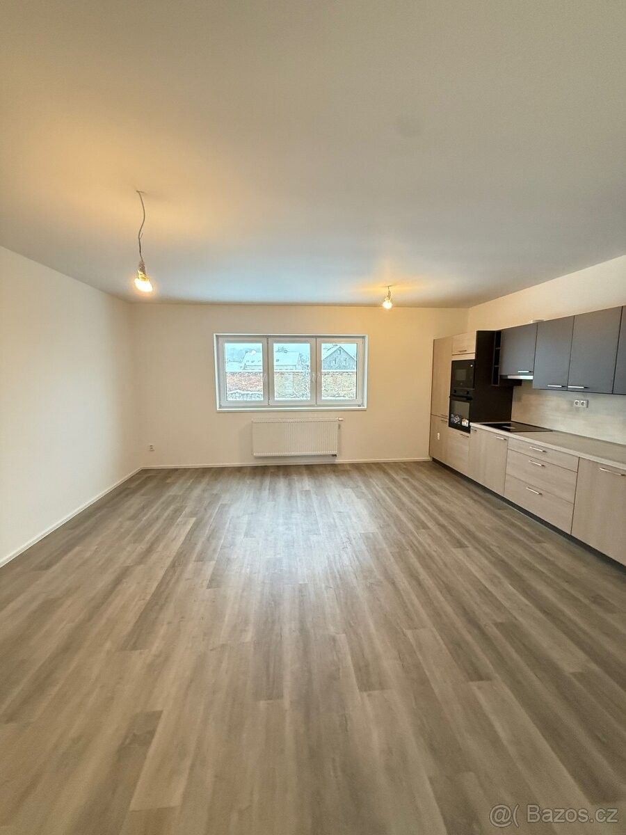 Pronájem byt - Hrádek nad Nisou, 463 34