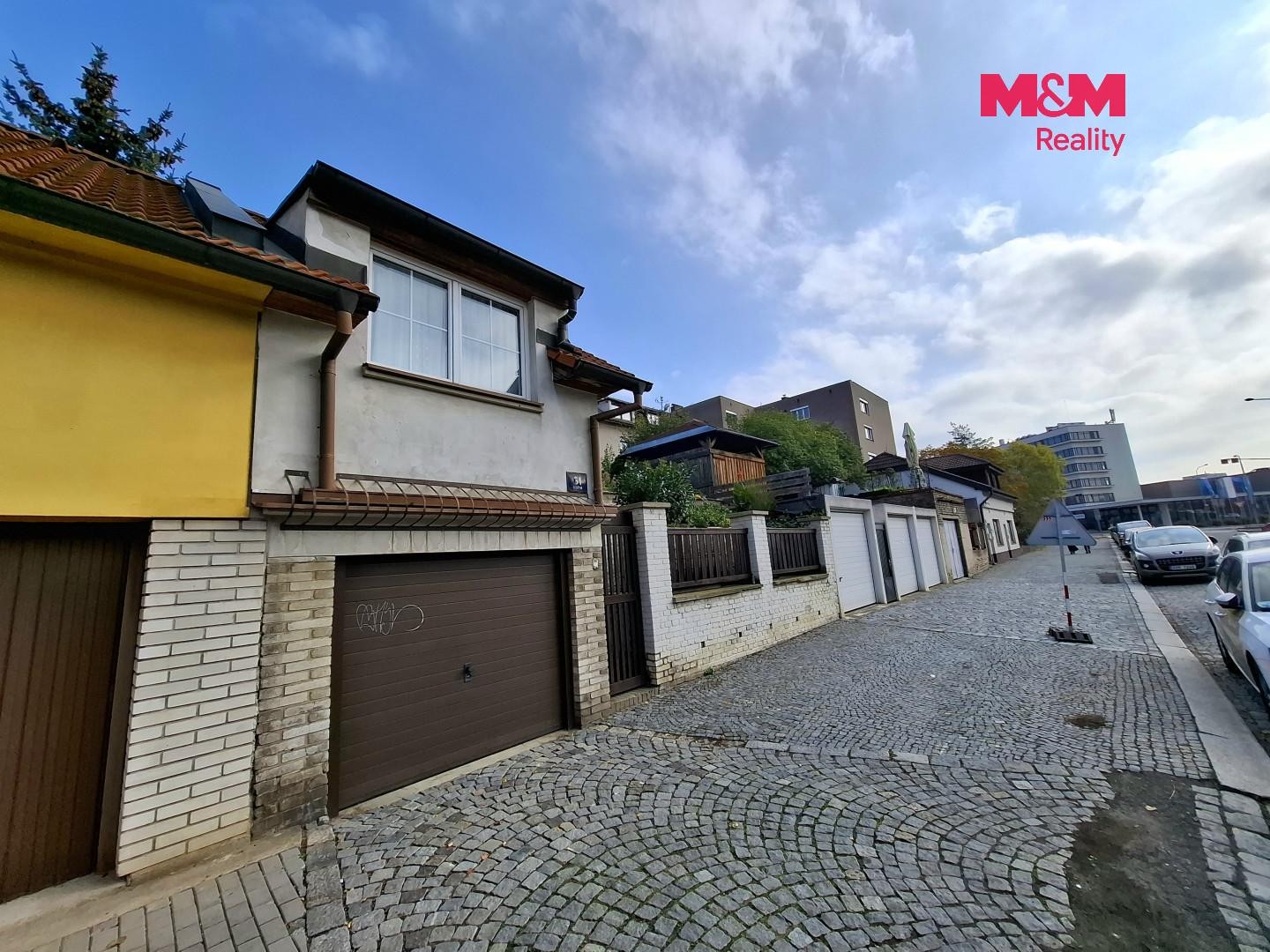 Garáž · 13 m² · Dubečská 1074, Praha Strašnice - 3