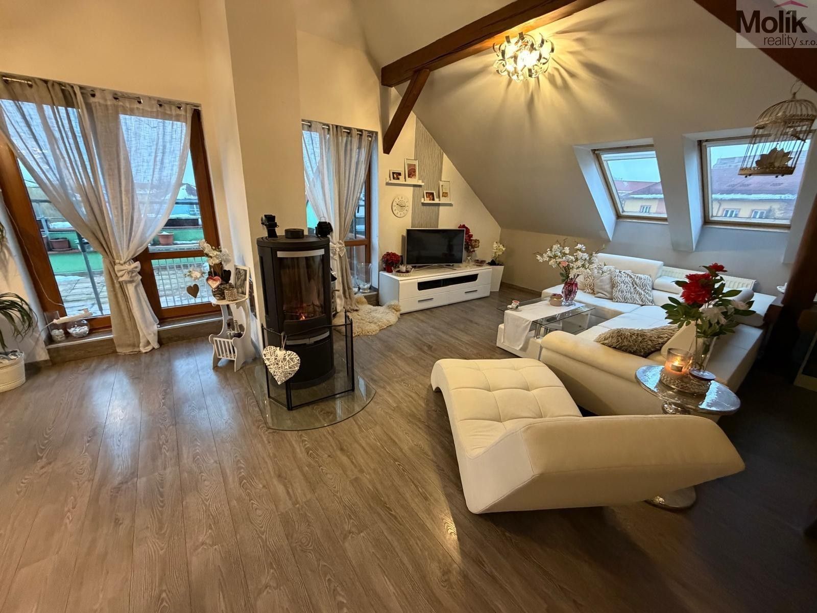 4+1, Mikoláše Alše, Most, 112 m²