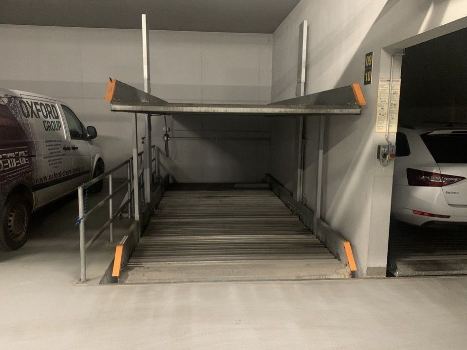 Garáže, Rostovská, Praha, 15 m²