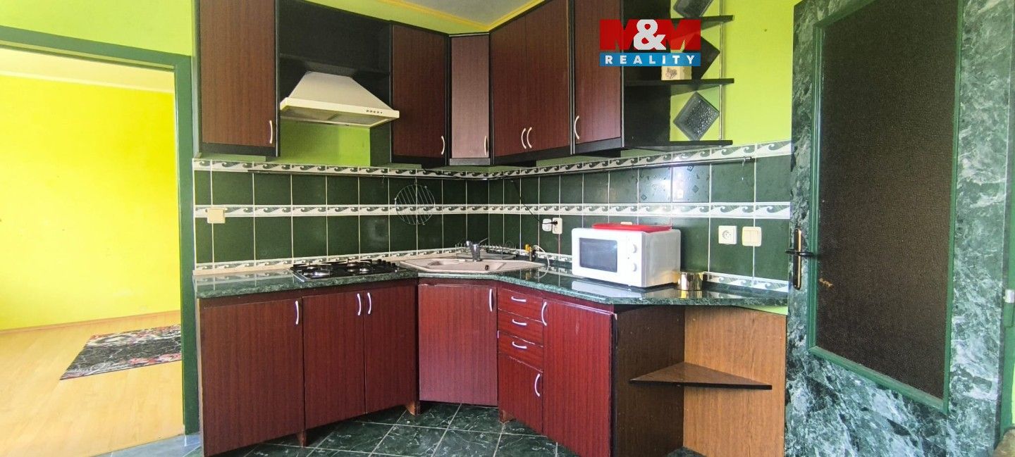 1+1, Karla Čapka, Krupka, 38 m²