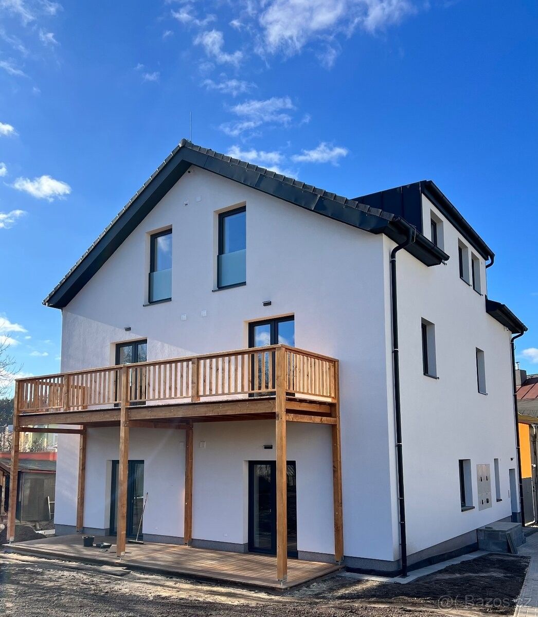 Byty, Červený Kostelec, 549 41