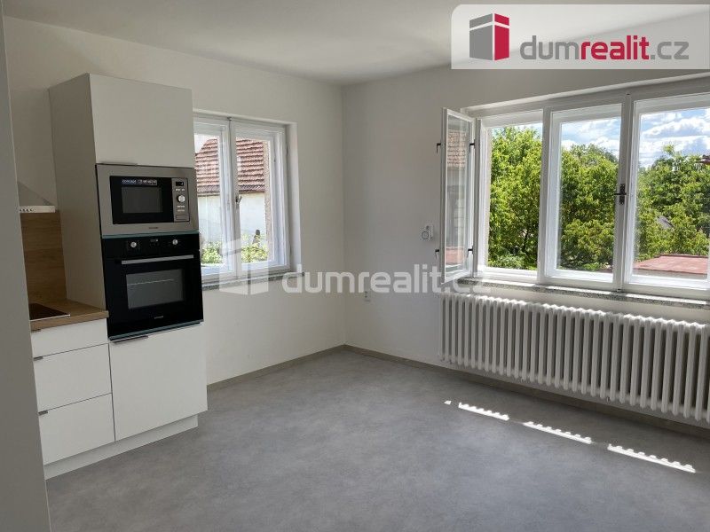 Pronájem byt 2+1 - Divnice, Slavičín, 63 m²