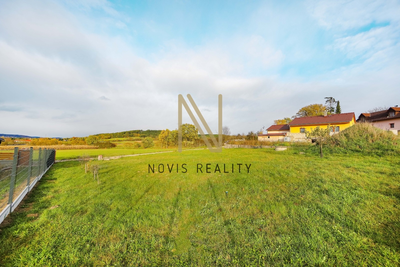 Prodej pozemek pro bydlení - Strunkovice nad Volyňkou, 698 m² - 5