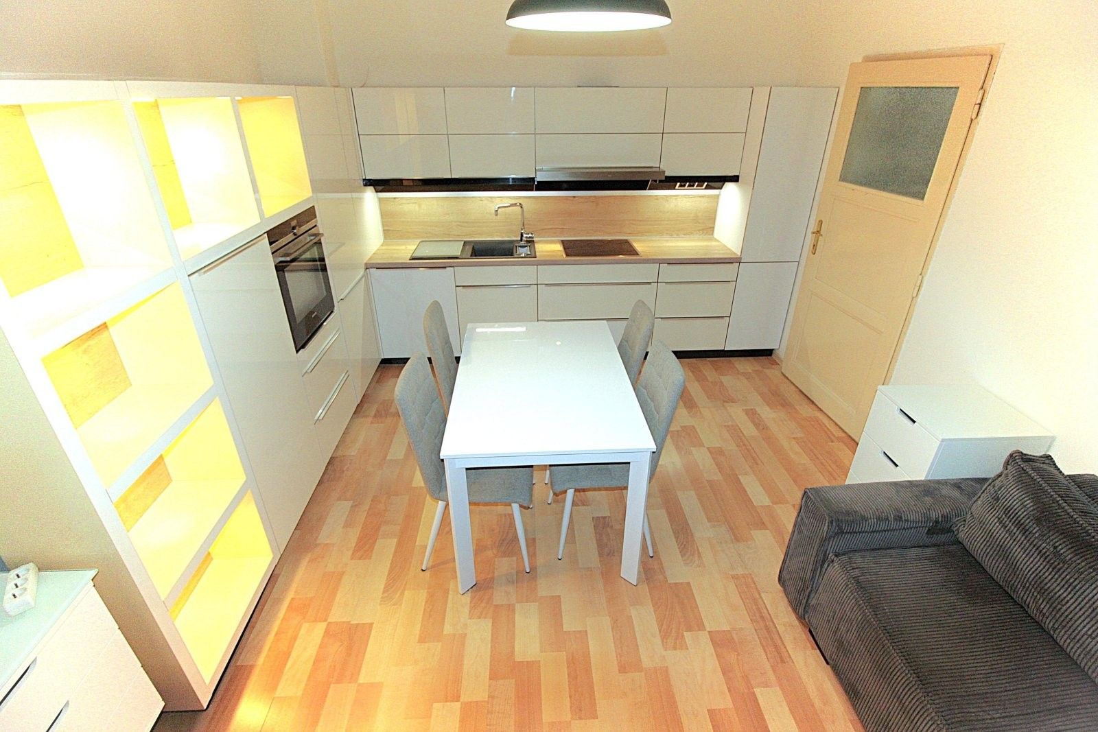 2+kk, Veverkova, Praha, 50 m²