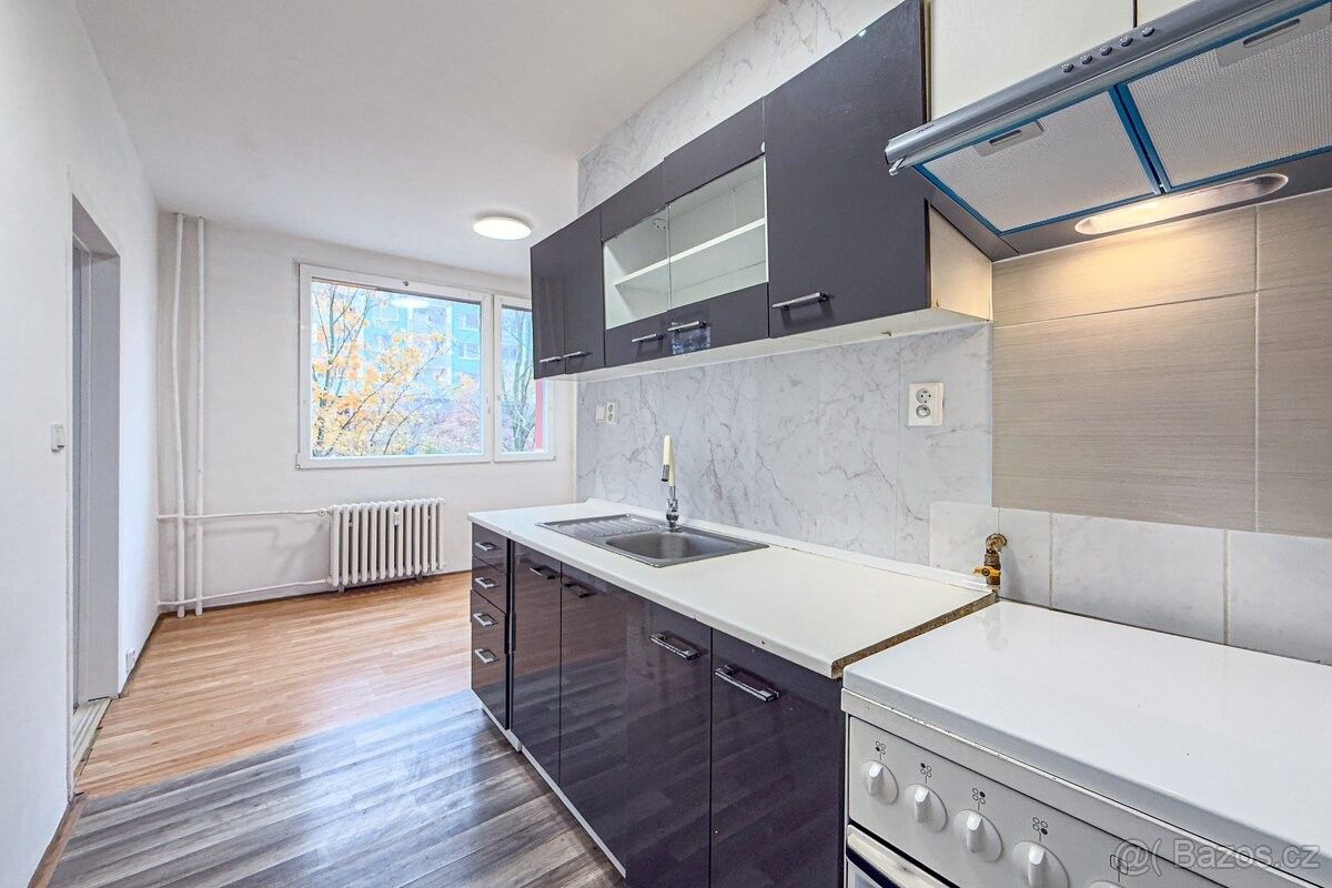 Pronájem byt - Jirkov, 431 11