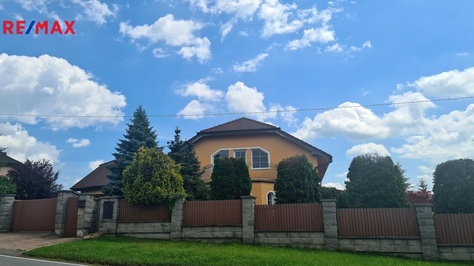 Prodej rodinný dům - Malá Hraštice, 300 m²