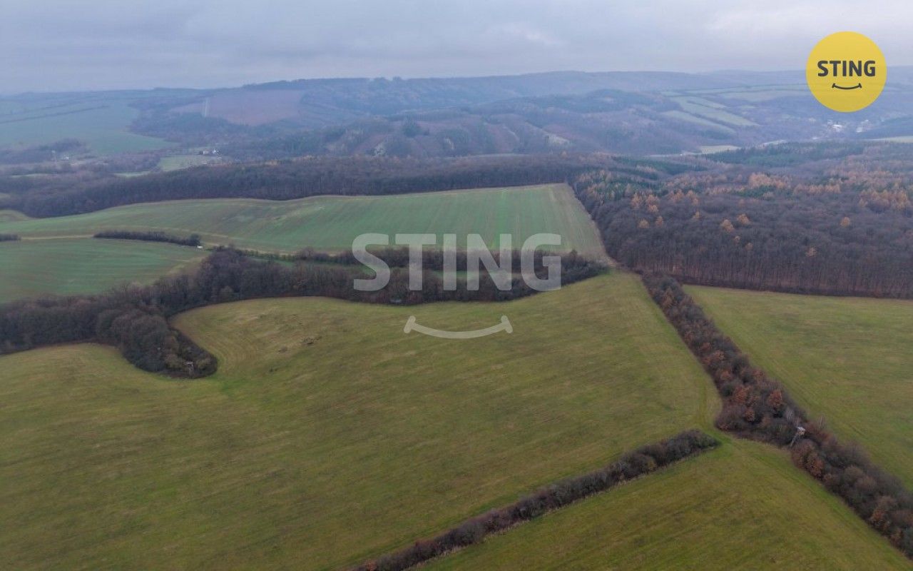 Prodej zemědělský pozemek - Zlámanec, 14 861 m² - 5
