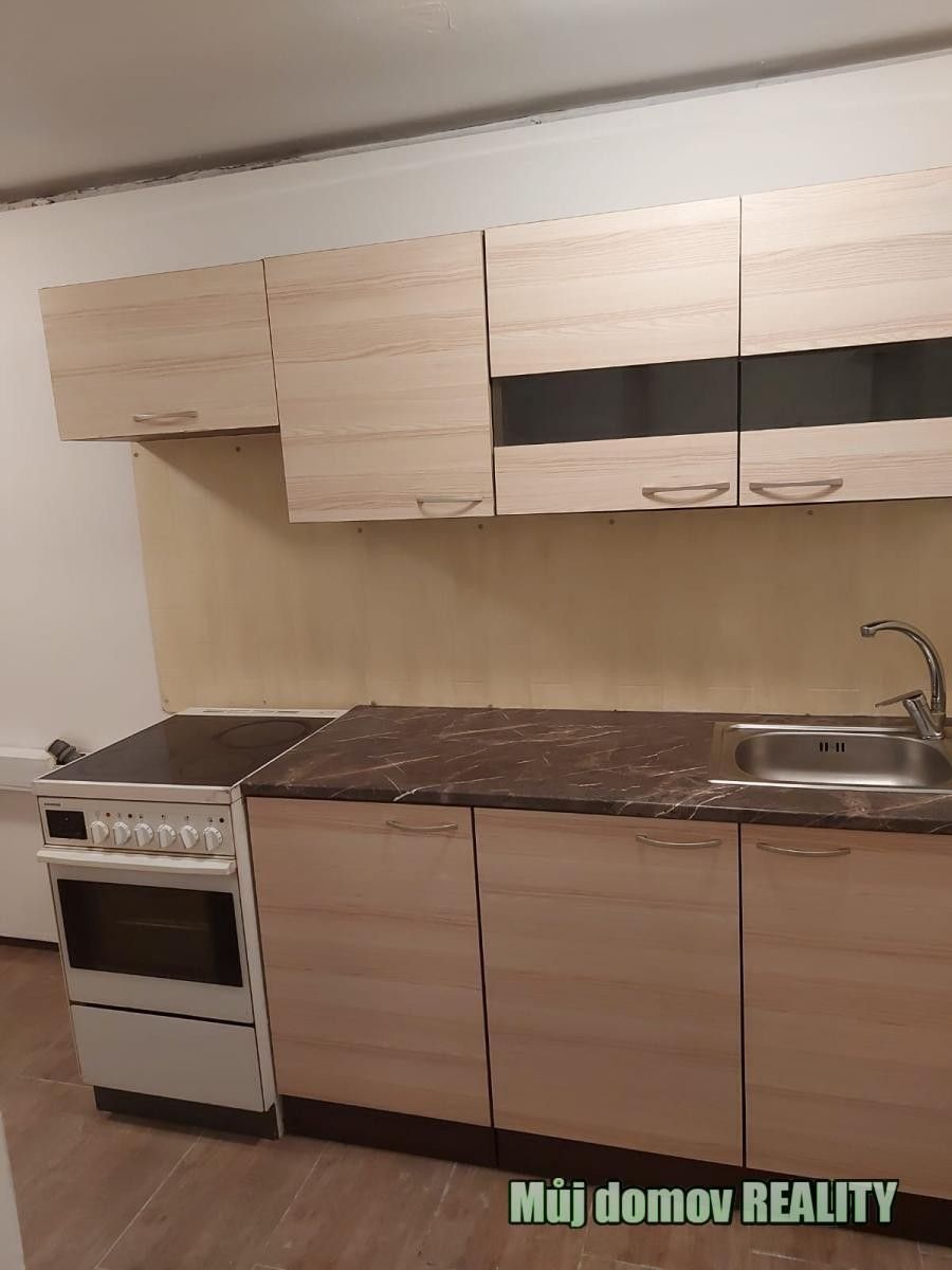 3+kk, Věštínská, Praha, 70 m²