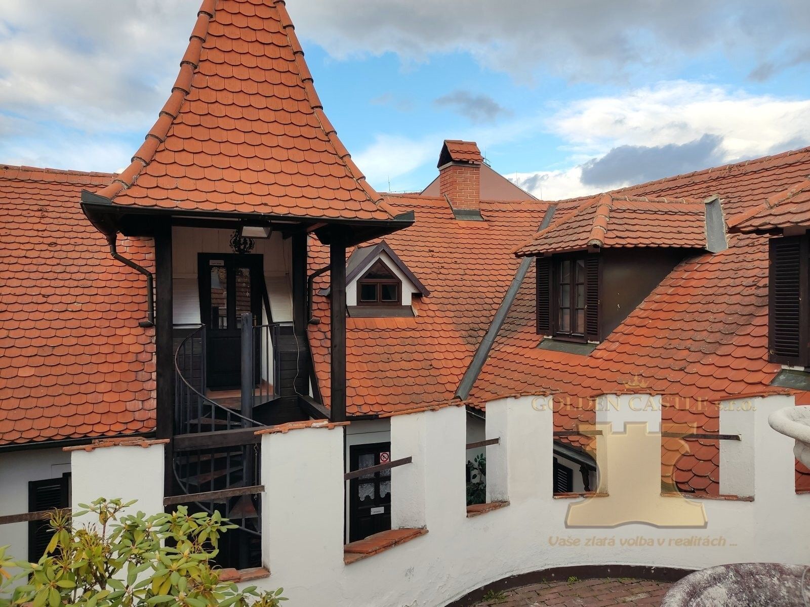 Památky, Kosova Hora, 350 m²