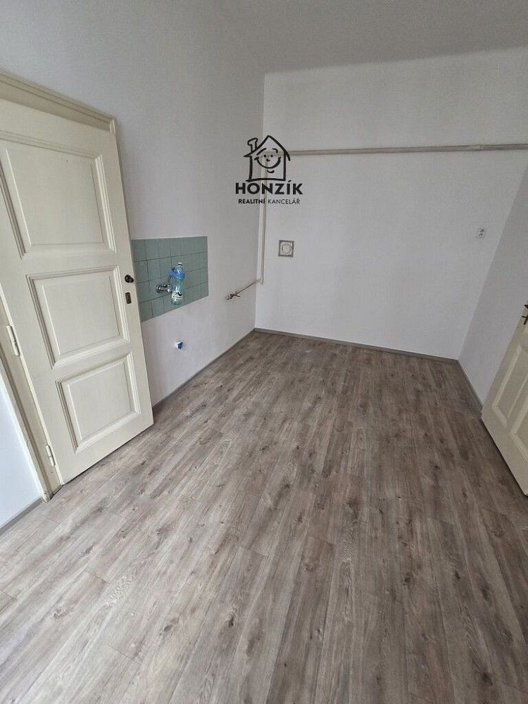 3+1, Podskalská, Praha 2 - Nové Město, 91 m² - 2